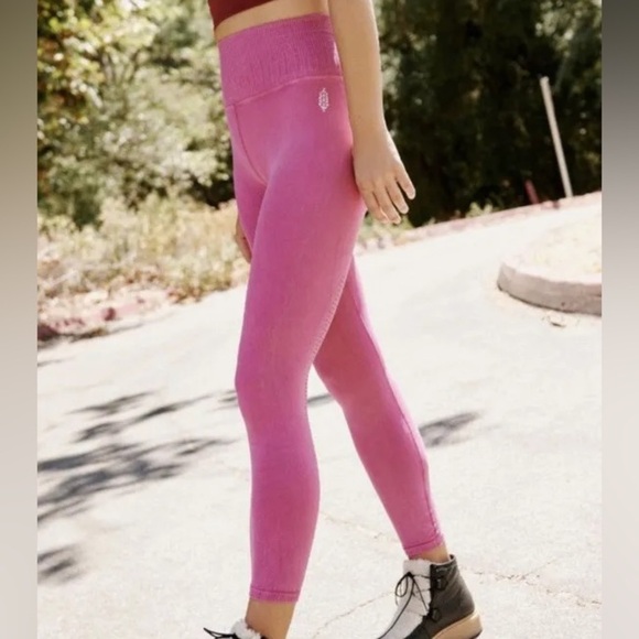 Free People Pants - 🔔 NWOT  FREE PEOPLE MOVEMENT DUSTY PINK LEGGINGS XS/S
